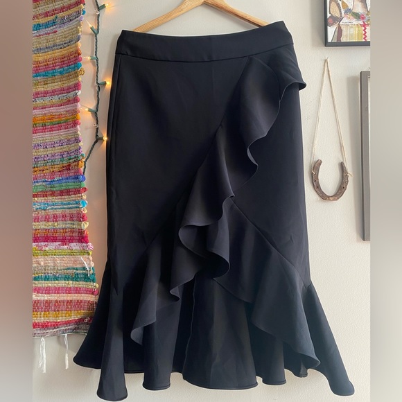 NY & Co., NWT, Black, pencil skirt w ruffle front; 10 - Picture 4 of 10